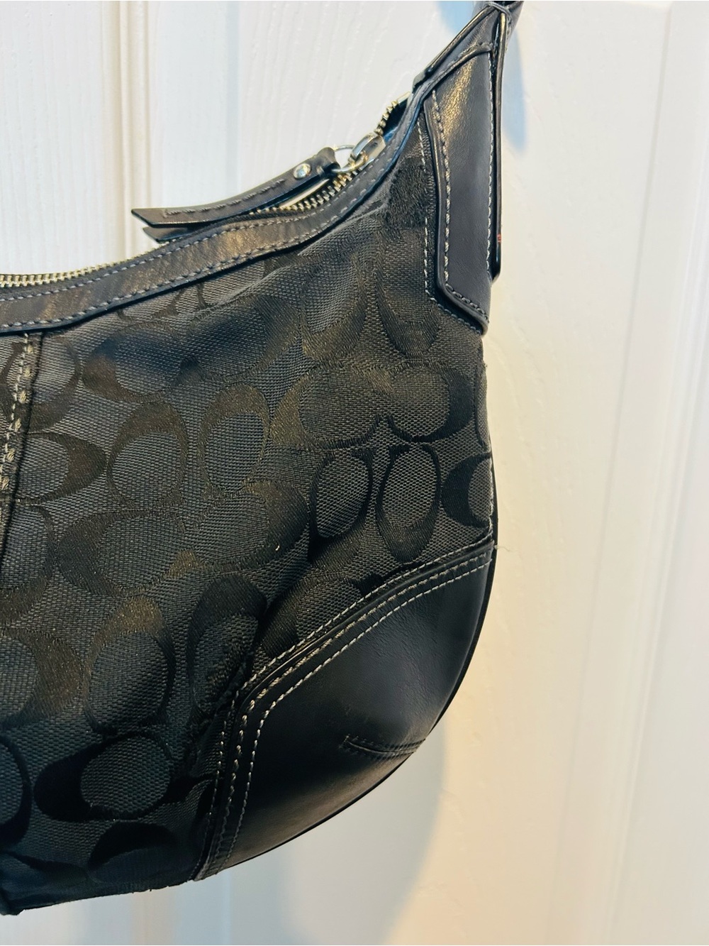 Vintage Coach Hampton Hobo Bag Black Canvas with Silver Hardware - Picture 5 of 6
